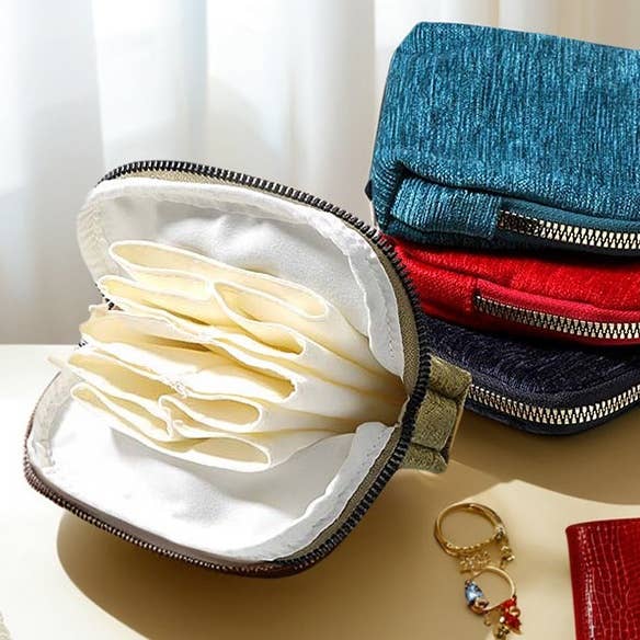 Fringe Zipper Jewelry Organizer Fabric: Avocado Green