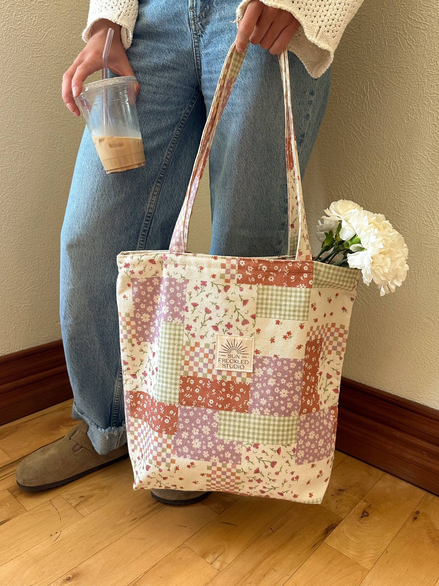 Flower Patch Tote Bag: Wide