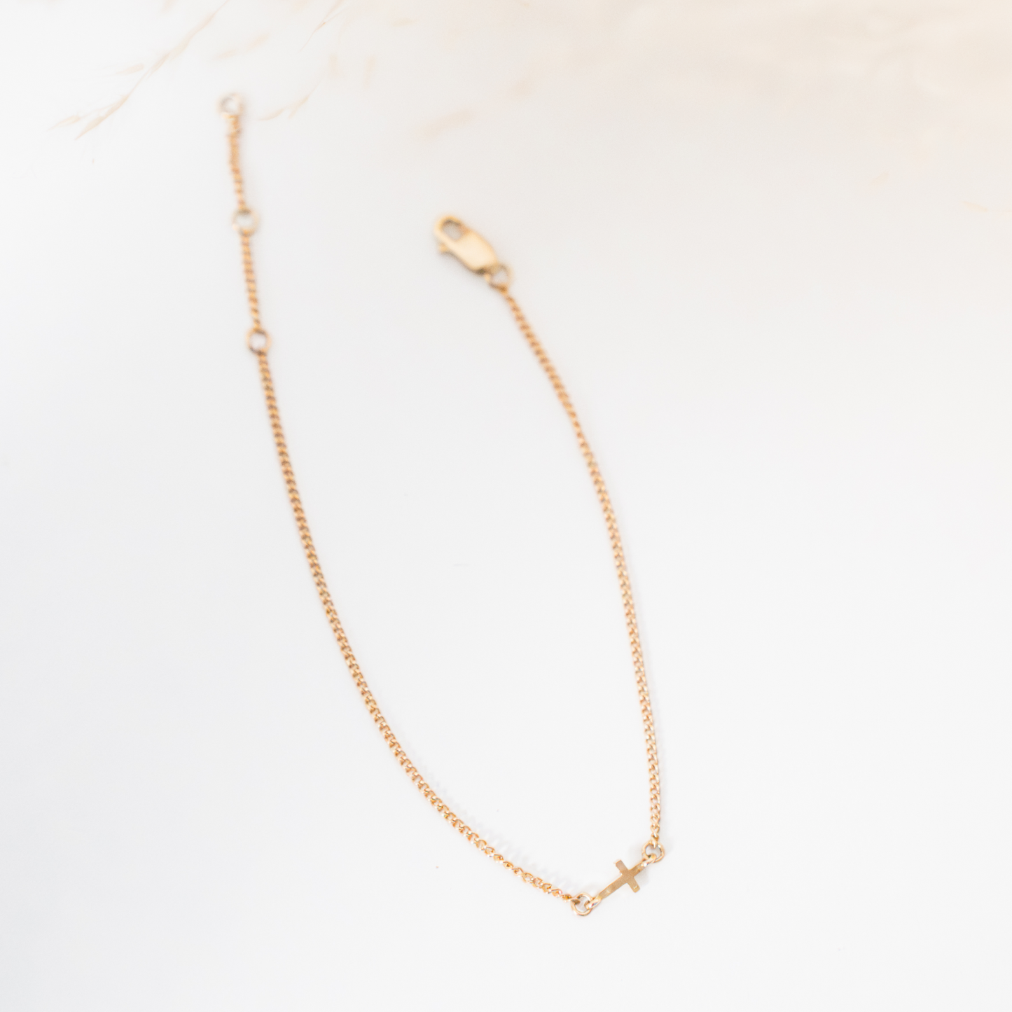 Luxe XS Cross Bracelet