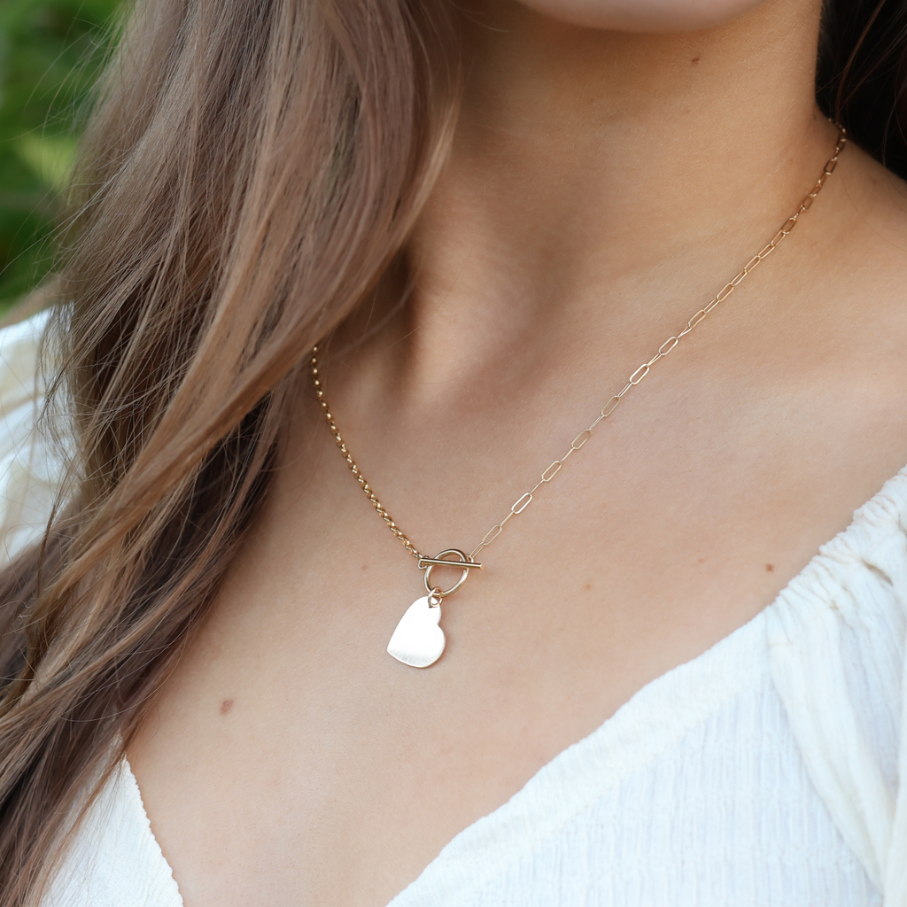 Rose gold 2025 toggle necklace
