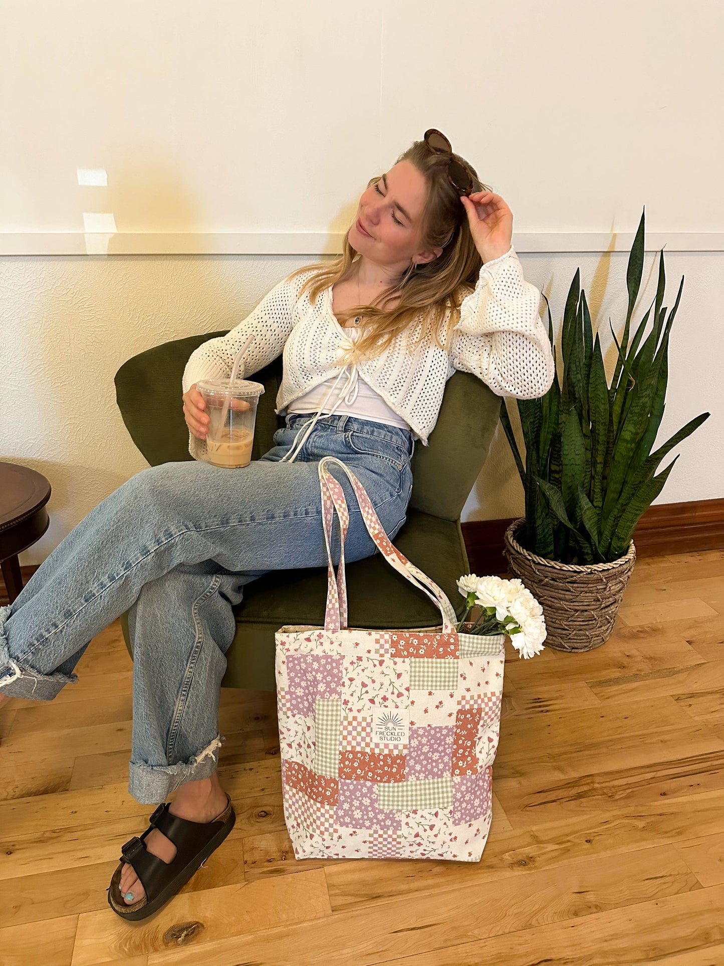 Flower Patch Tote Bag: Wide