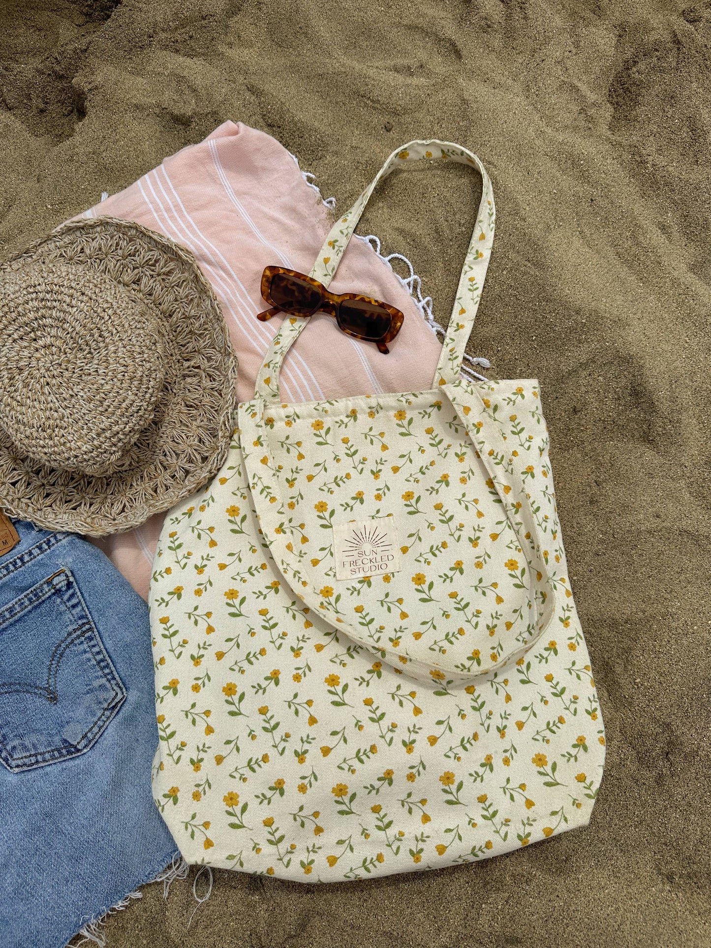 Buttercup Tote Bag: Wide