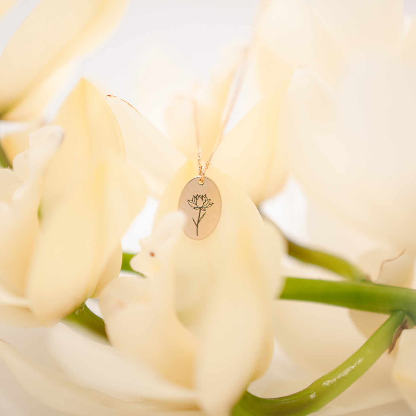 Flora Birth Flower Necklace