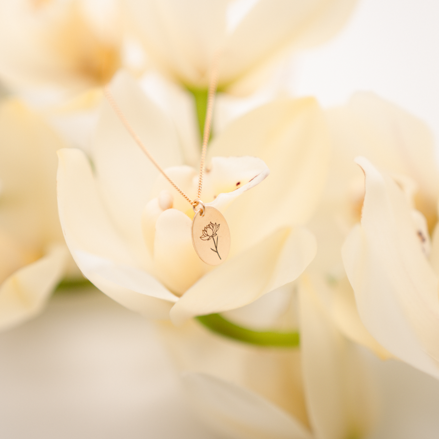 Flora Birth Flower Necklace