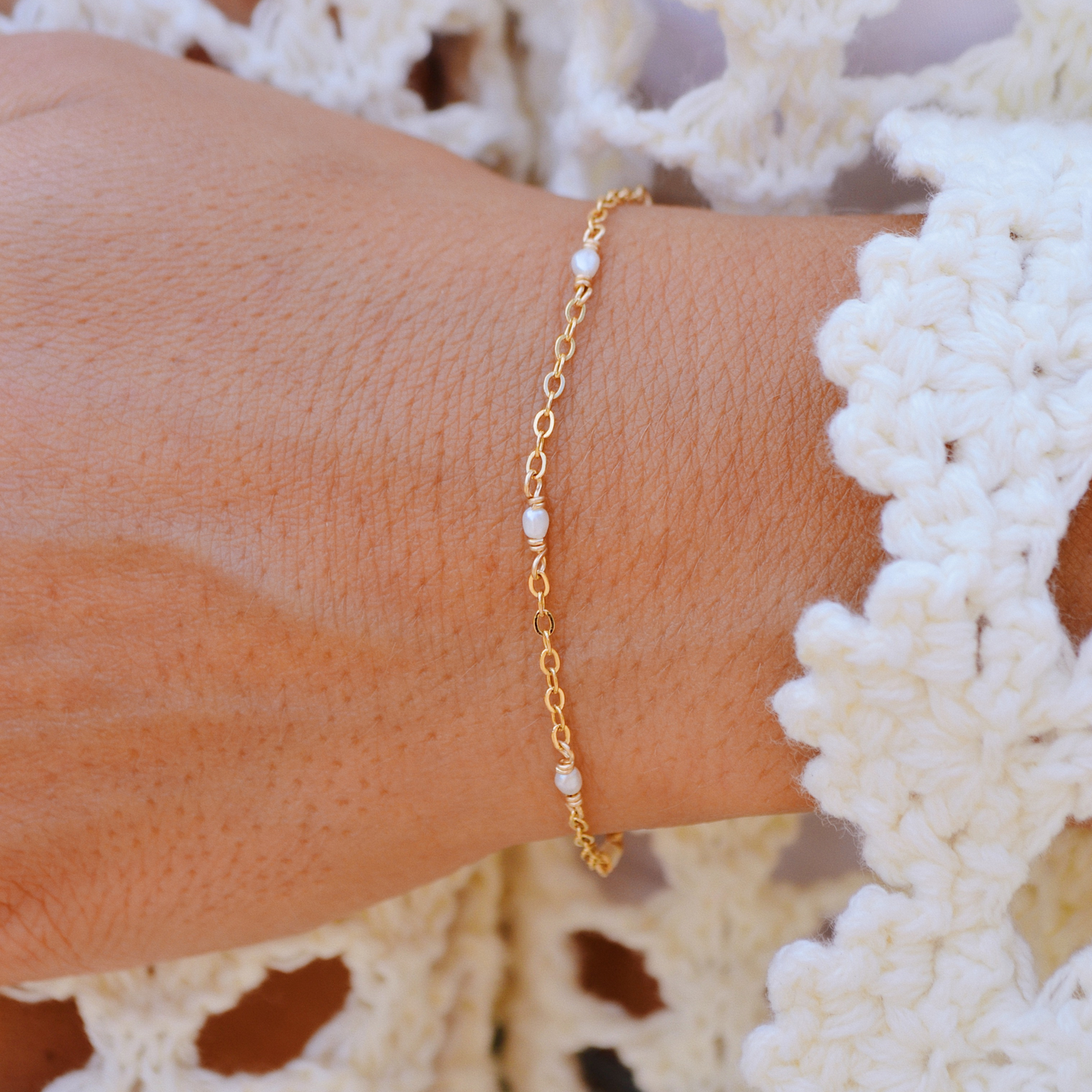 Glisten Bracelet - White Pearl