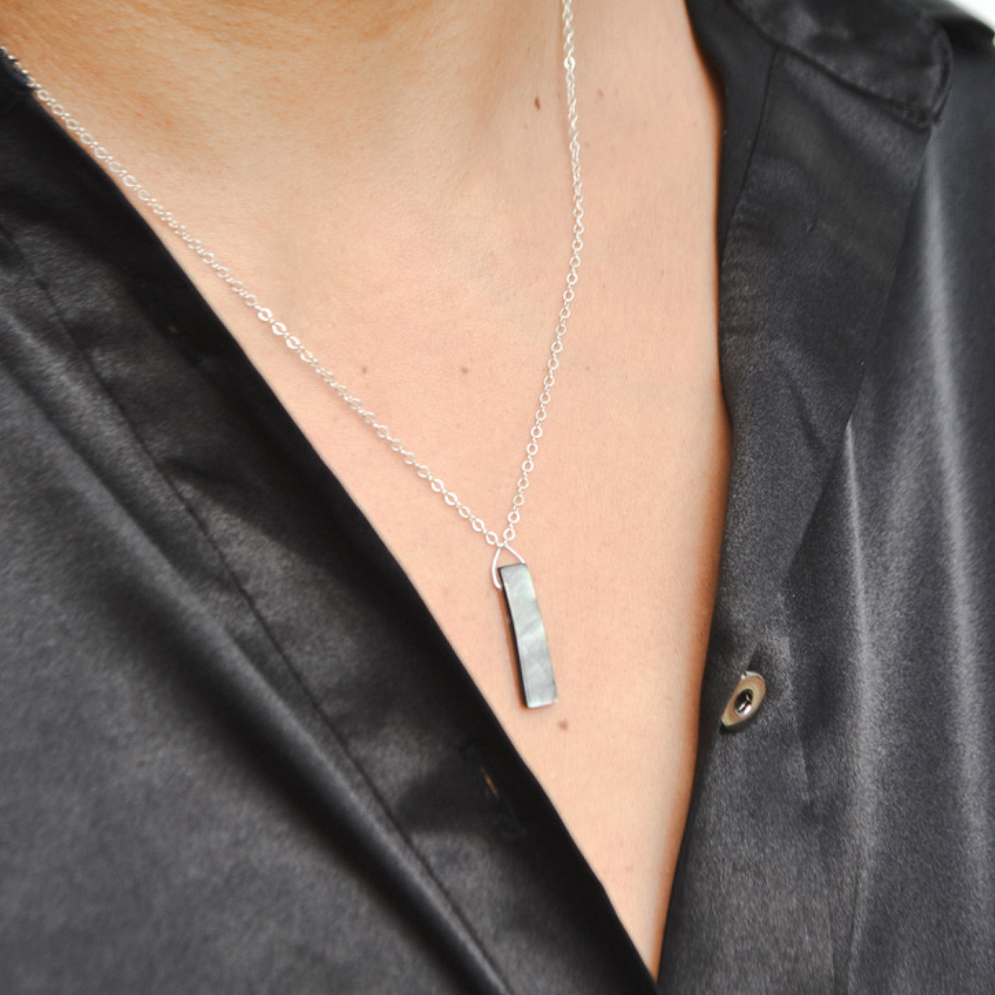 Silver Screen Necklace (Silver)