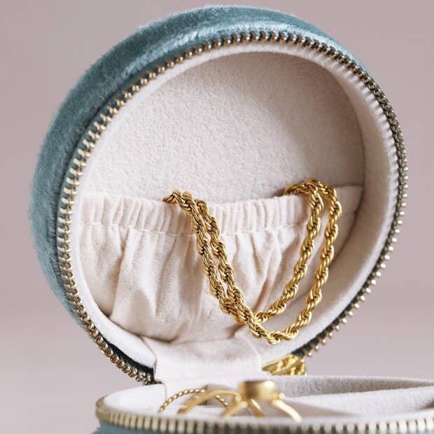 Mint Green Round Velvet Jewelry Box