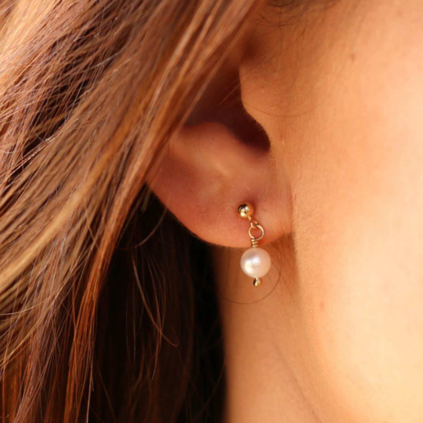 Simp Earrings - White Pearl