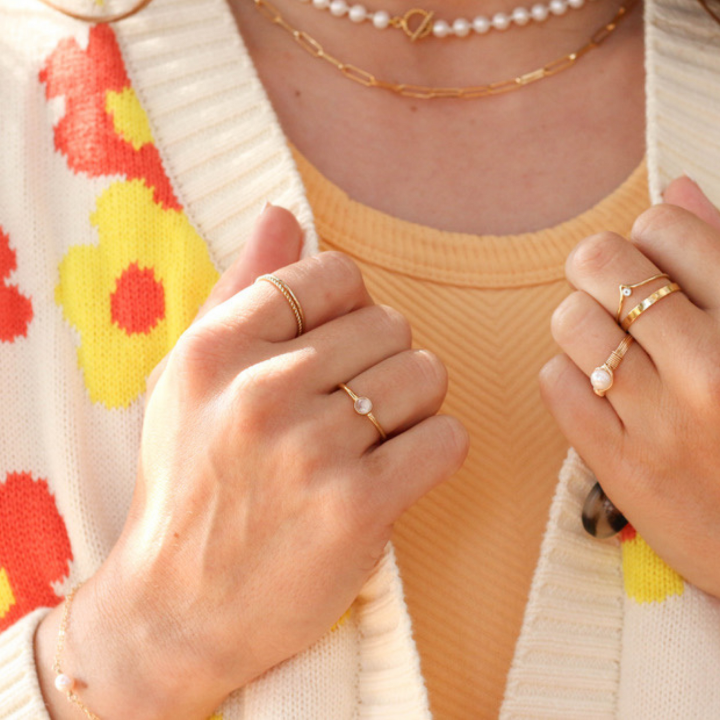 Classic Jewel Ring - Rainbow Moonstone
