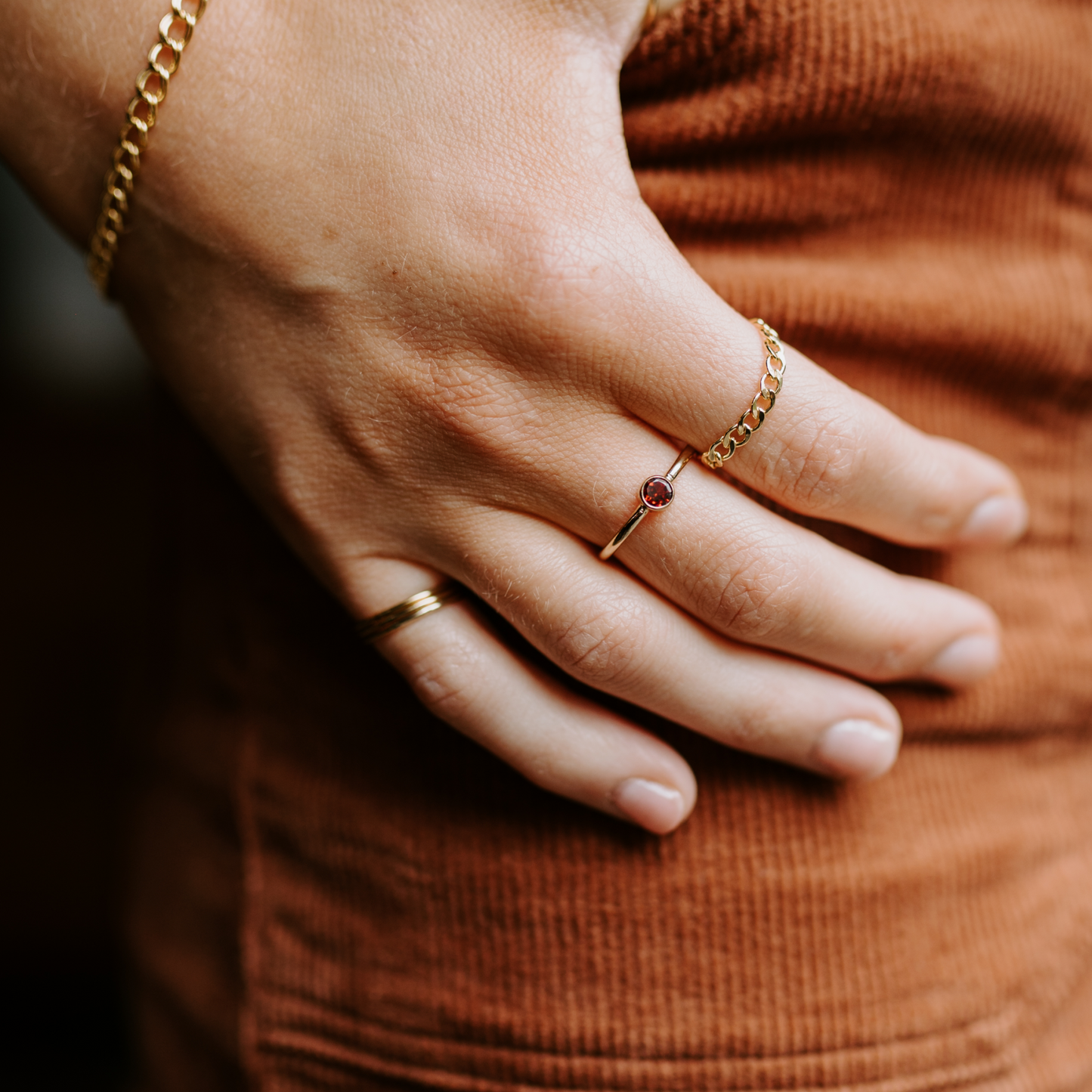 Classic Jewel Ring - Garnet
