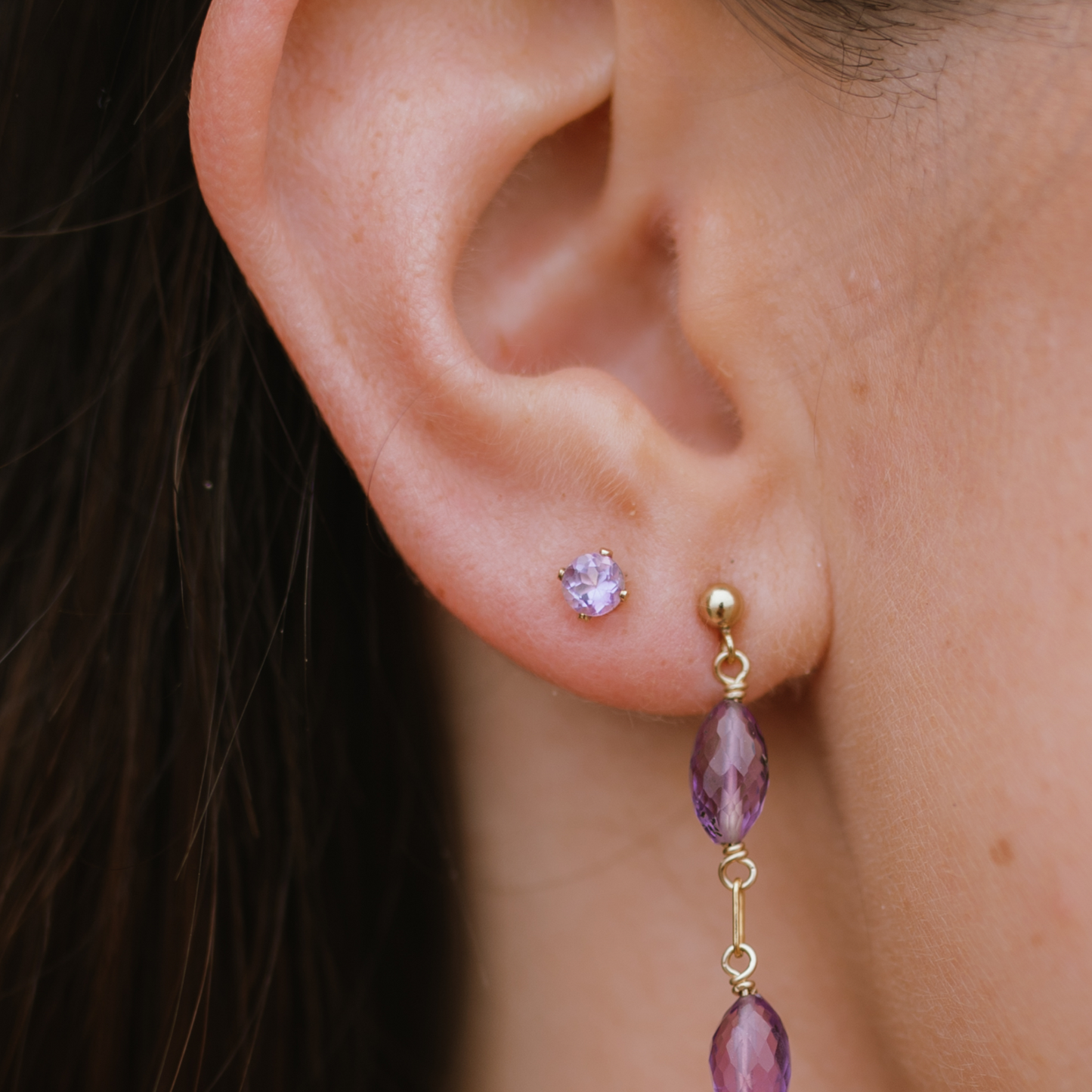 Dot Stud Earrings (Medium) - Amethyst